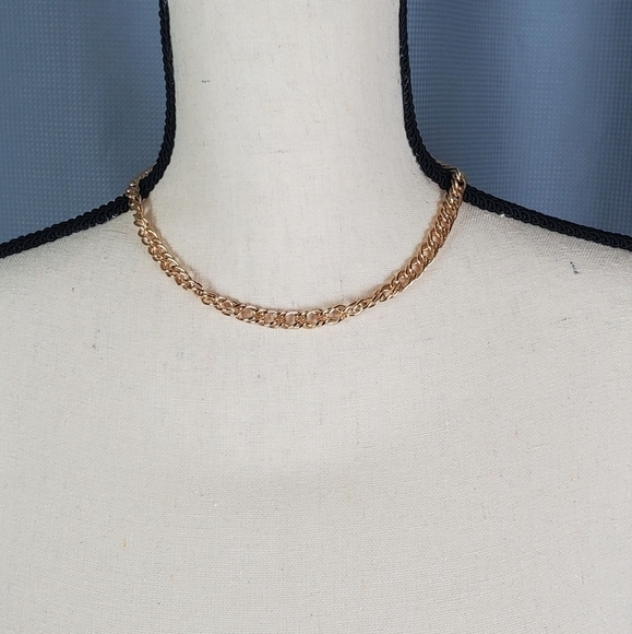 NWOT Forever 21 necklace, gold colored chain - Picture 1 of 2